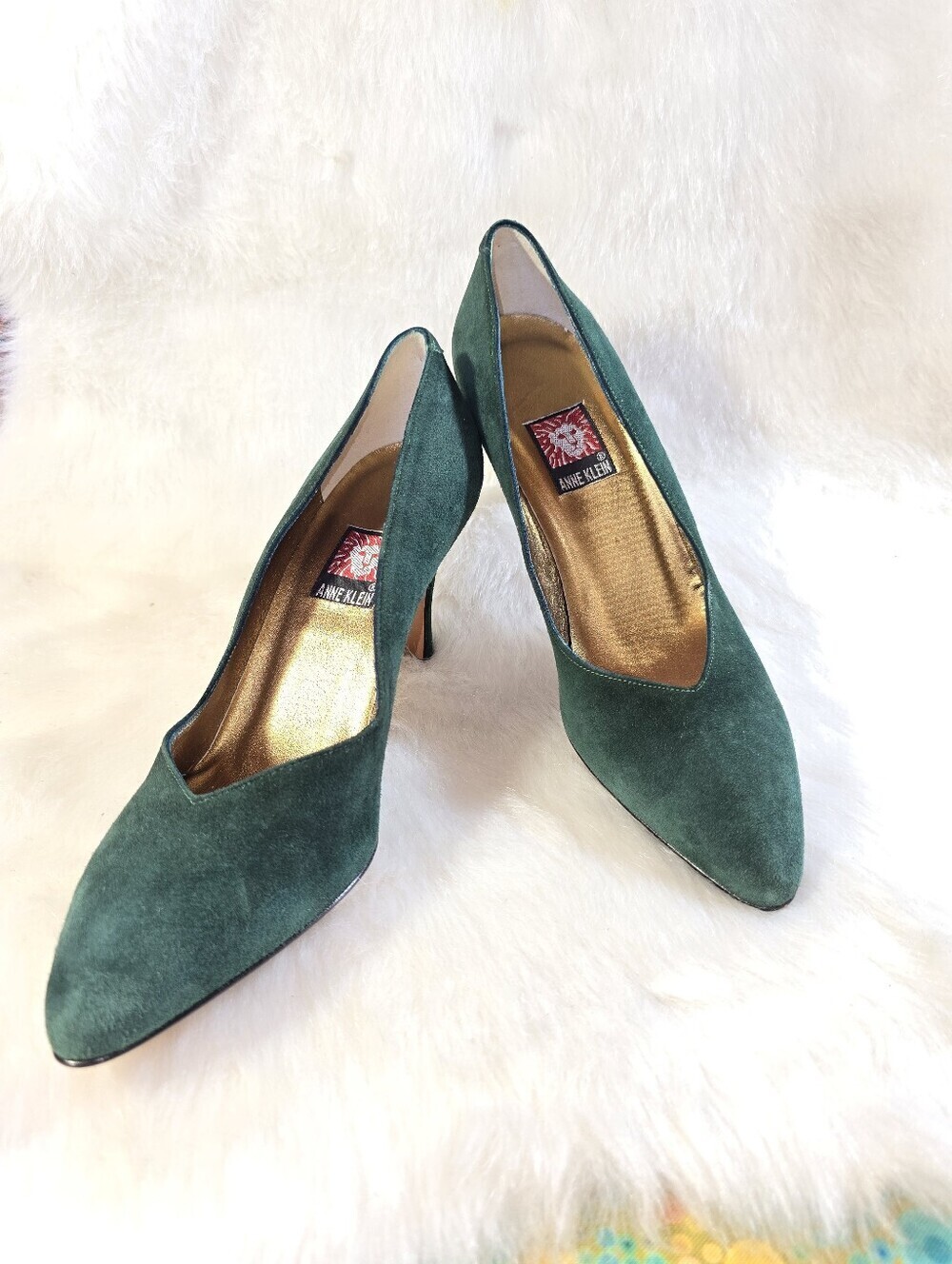 Anne Klein Womens Forest Green Suede Pumps